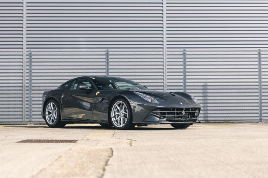  Ferrari F12berlinetta 2014 года  (UK) (фото 231 из 276)